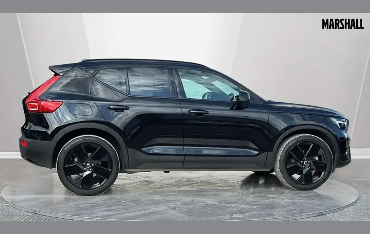 Used Volvo XC40 Plus 194 HP (142 kW) 2025 Black SUV