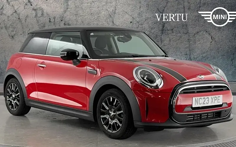 Używany Mini Cooper Classic 136 KM (100 kW) 2022 Hatchback