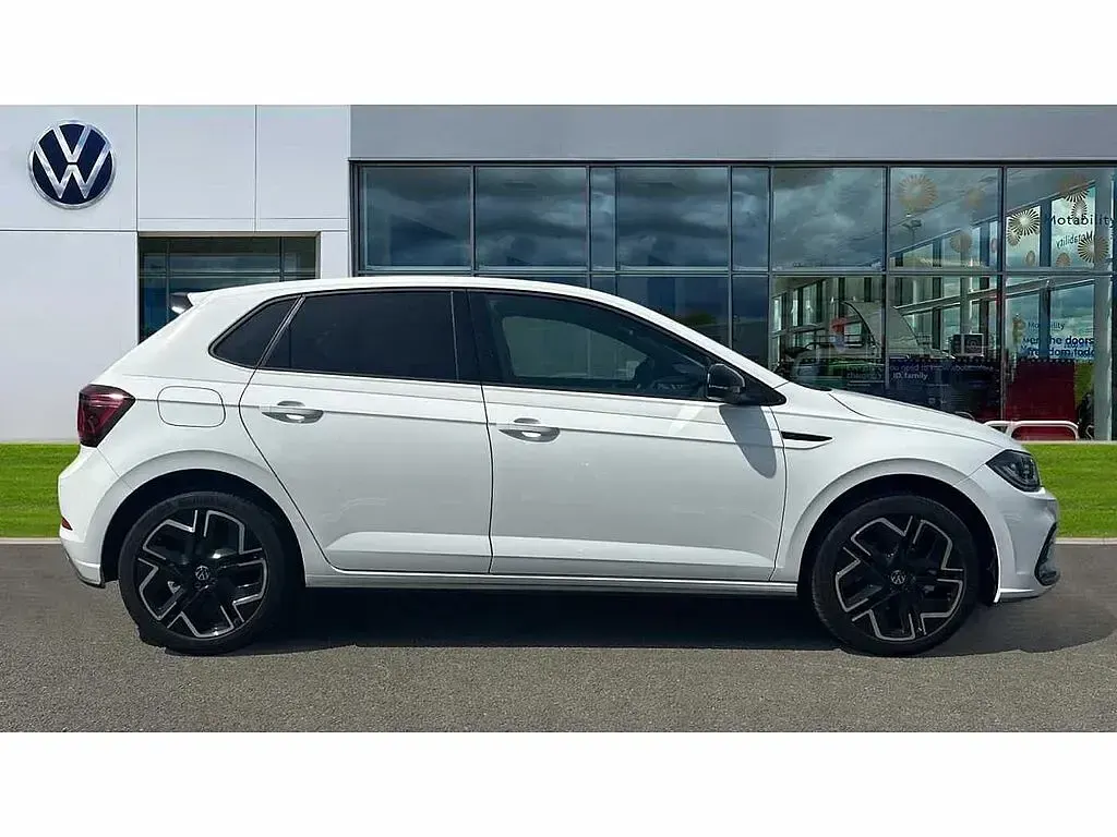 Used VW Polo Black Edition 115 HP (84 kW) 2026 Pure white / black Hatchback
