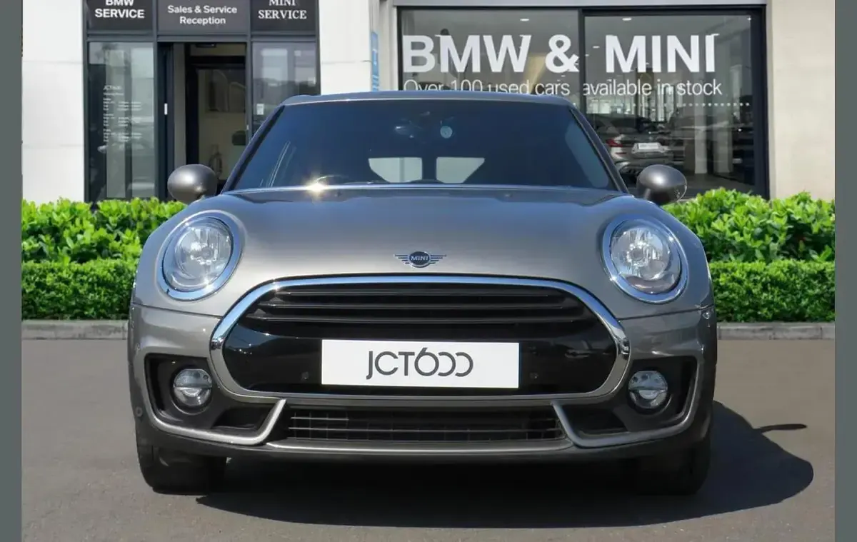 Used Mini Cooper Clubman Sport 134 HP (98 kW) 2019 Silver Estate