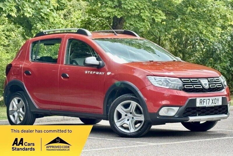 Red Used 2017 Dacia Sandero Lauréate Hatchback | £4,999 (Fair price) - Image 1/4