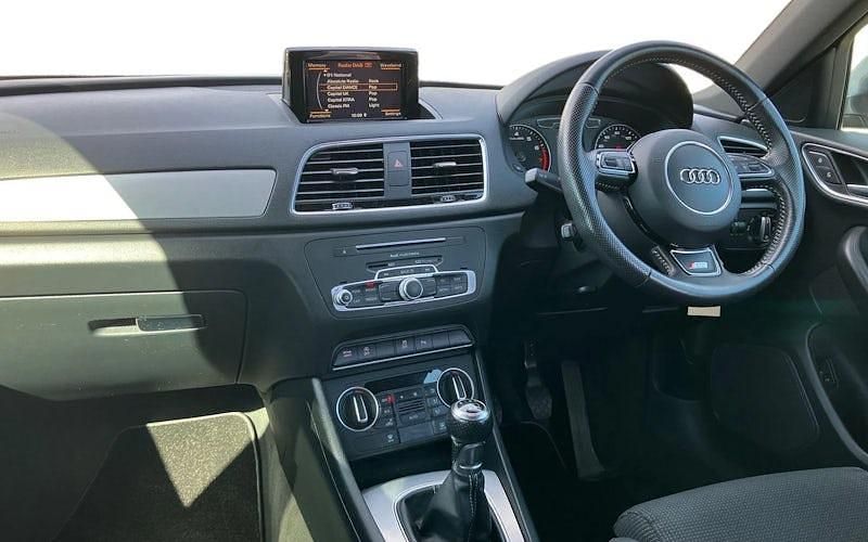 Begagnad Audi Q3 S-Line 150 HK (110 kW) 2018 Grå SUV