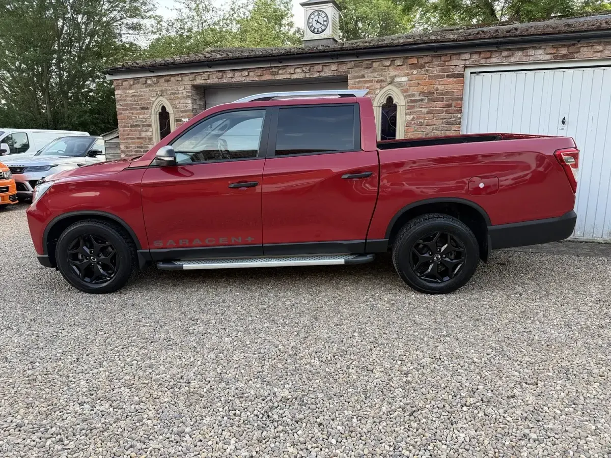 Used SsangYong Musso 187 HP (137 kW) 2023 Red Pickup