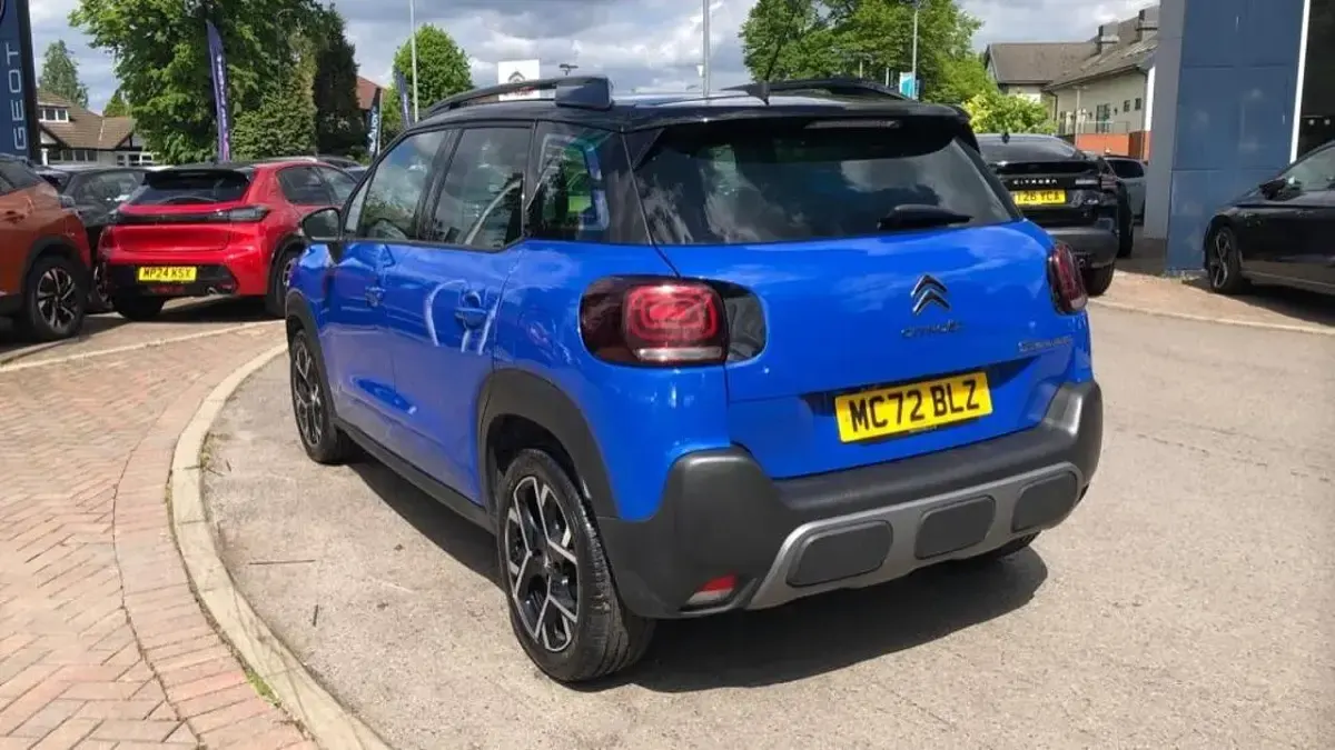 Usado Citroën C3 Aircross PureTech 108 HP (79 kW) 2023 Azul SUV