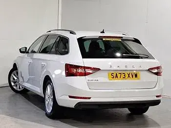 Used Skoda Superb SE Technology 150 HP (110 kW) 2023 White Estate