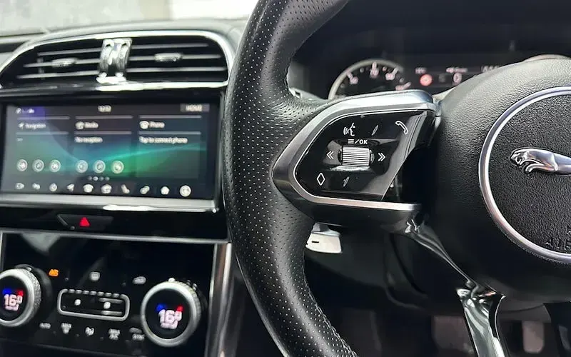 Used Jaguar XE R-Dynamic 180 HP (132 kW) 2019 Black Sedan