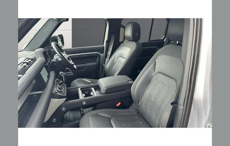 Used Land Rover Defender First Edition 237 HP (174 kW) 2020 Silver SUV