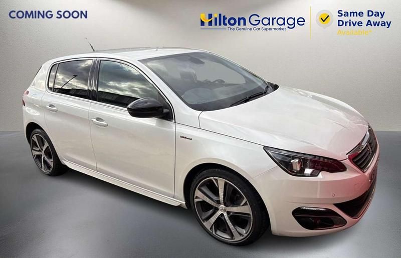 Used Peugeot 308 GT-line 150 HP (110 kW) 2017 White Hatchback