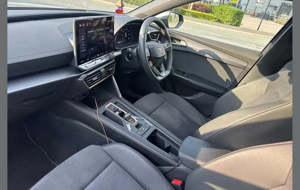 Used Cupra Leon 147 HP (108 kW) 2026 Grey Estate