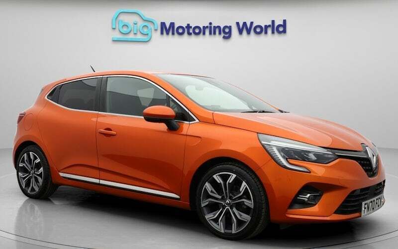Used 2019 Renault Clio IV Version S Hatchback | £10,800 - Image 1/4