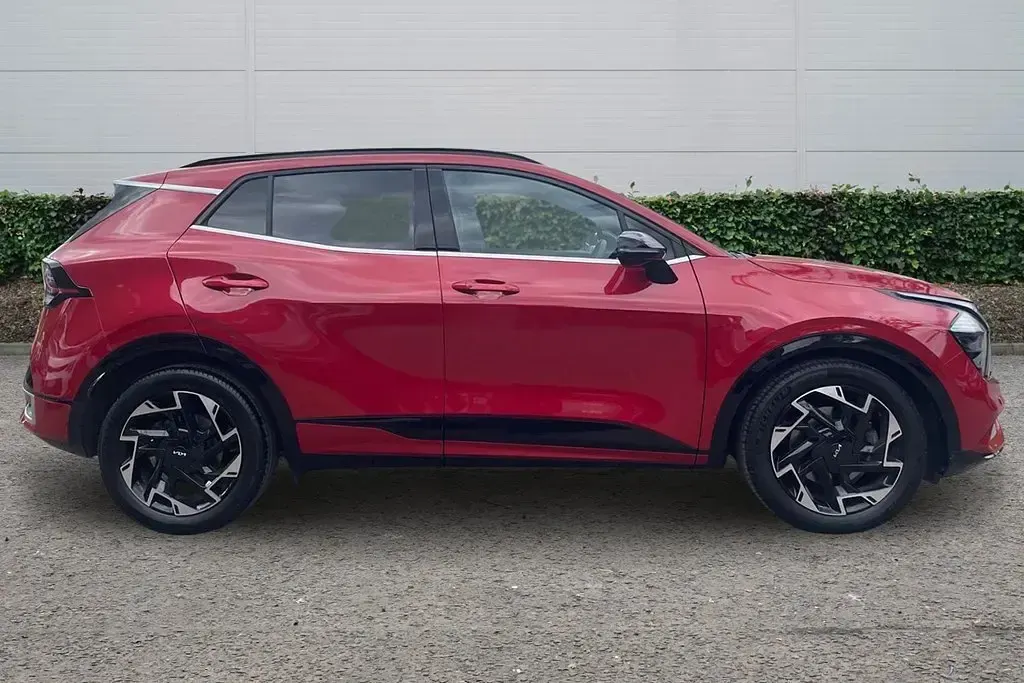 Used Kia Sportage GT-Line 180 HP (132 kW) 2024 Red SUV