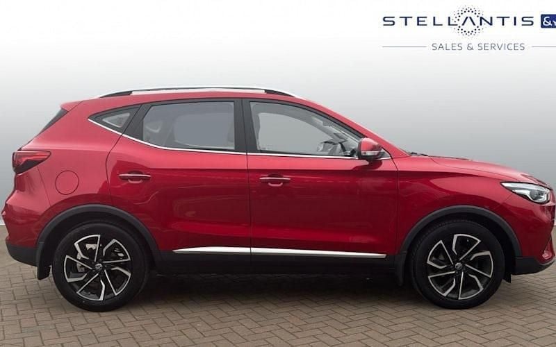 Used MG ZS Exclusive 106 HP (77 kW) 2024 SUV