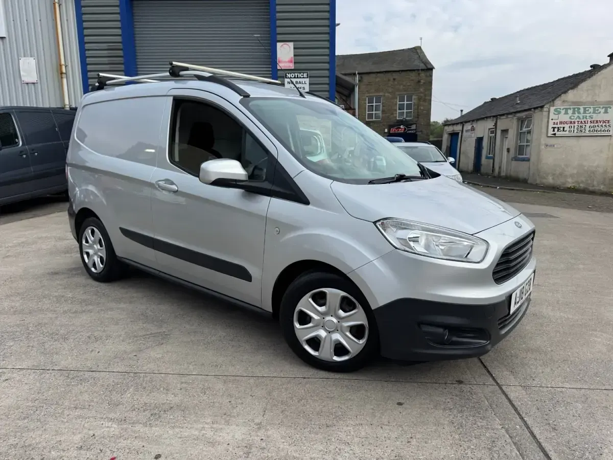 Używany Ford Transit Trend 95 KM (69 kW) 2018 Srebrny Van
