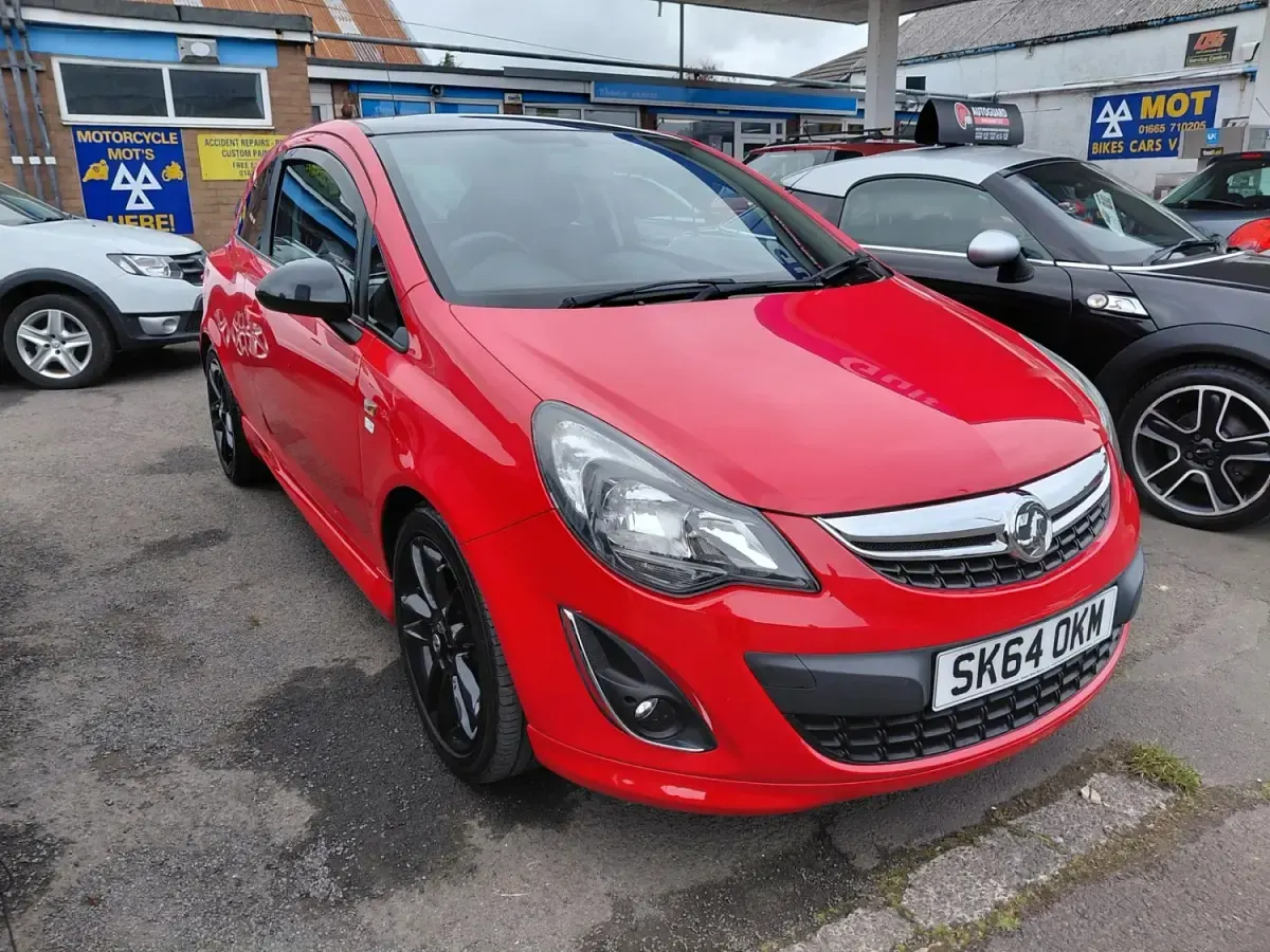 Second-hand Vauxhall Corsa Edition 2014 Roșu Hatchback