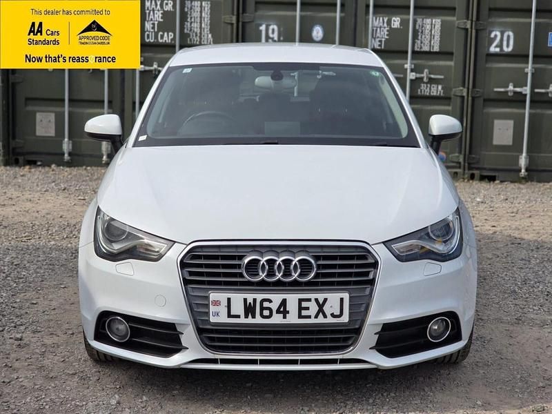 Used Audi A1 Sportback Sport 125 HP (91 kW) 2015 White Hatchback