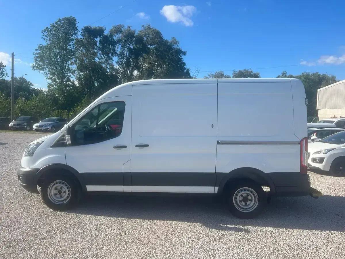 Used Ford Transit 130 HP (95 kW) 2017 White Van