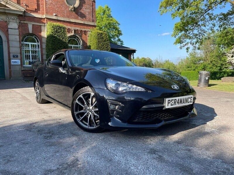 Black Used 2020 Toyota GT86 GT Coupe | £21,490 (Fair price) - Image 1/4