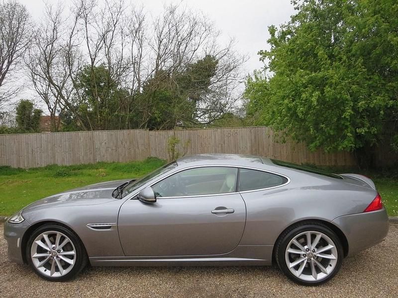 Usado Jaguar XK 2012 Cinzento Coupé