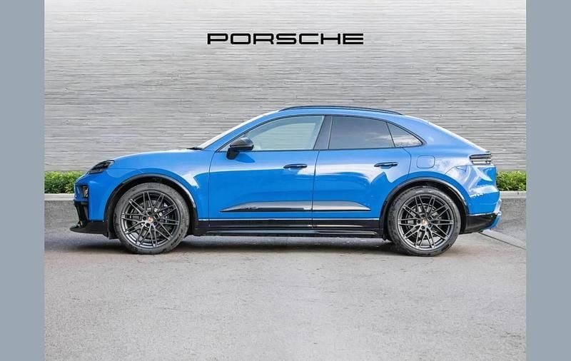 Used Porsche Macan 419 kW (571 HP) 2026 Blue SUV