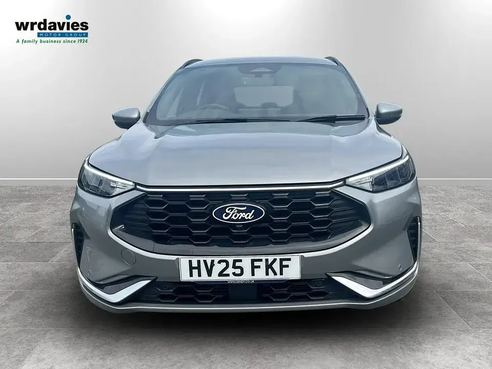 Begagnad Ford Kuga ST-Line 150 HK (110 kW) 2025 Silver SUV