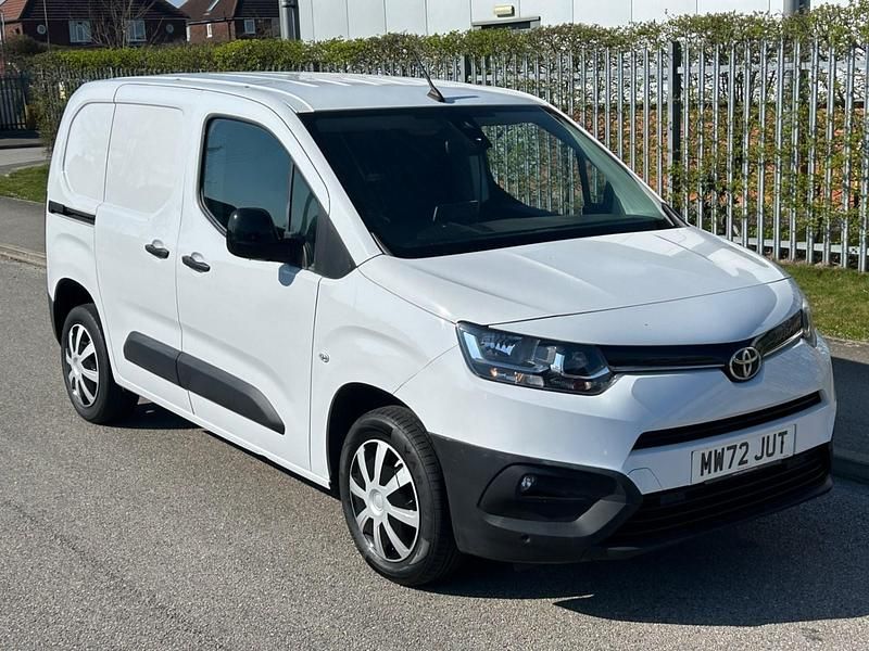 Used Toyota Proace Active 2021 White MPV