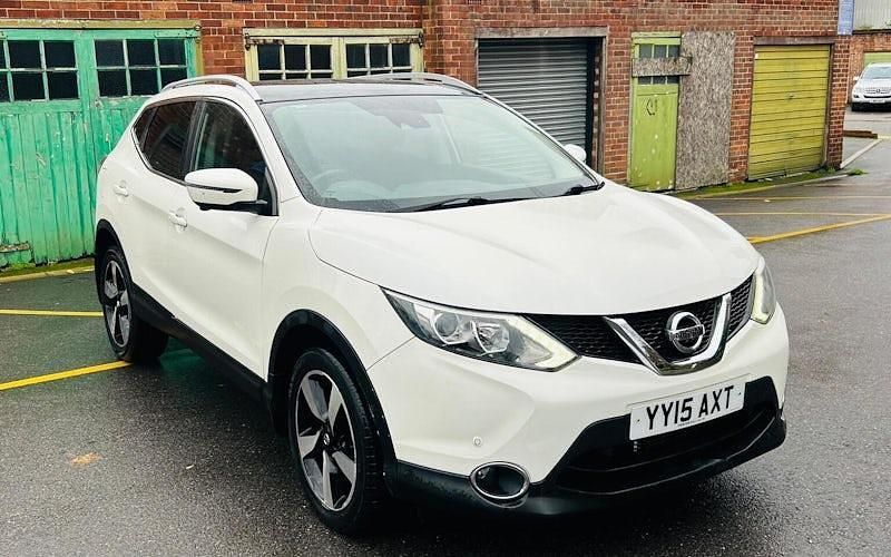 Used 2015 Nissan Qashqai N-TEC SUV | £8,448 (Fair price) - Image 1/4
