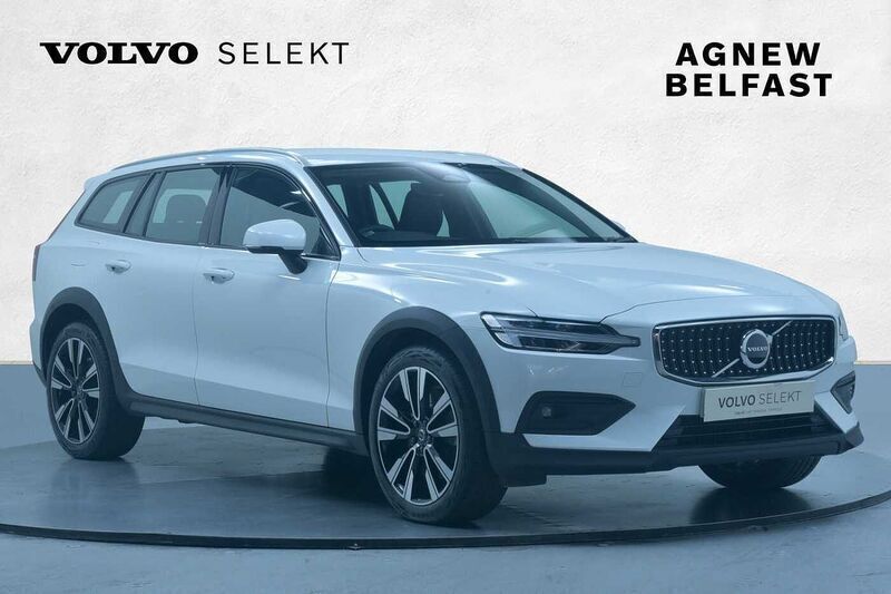 Used 2023 Volvo V60 CC Plus Estate | £35,490 (Fair price) - Image 1/4