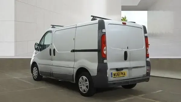 Used Vauxhall Vivaro 90 HP (66 kW) 2011 Silver MPV