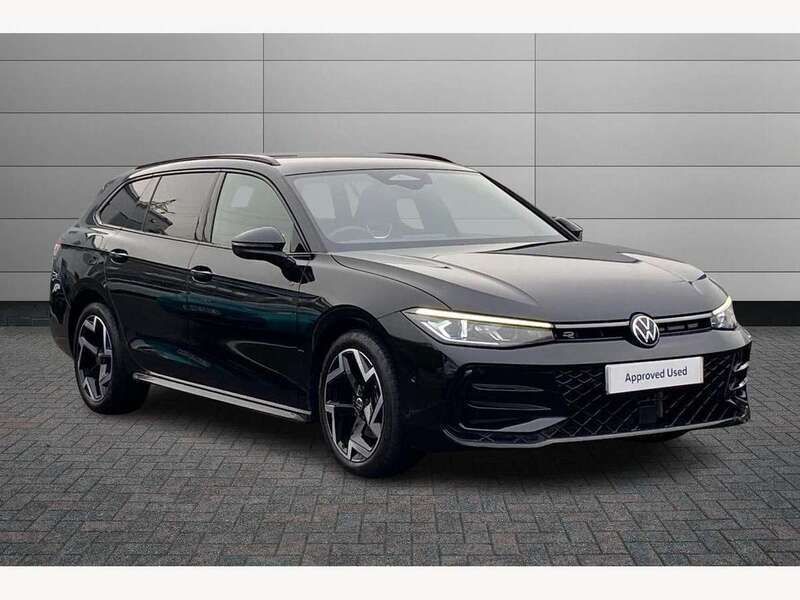 Black Used 2024 VW Passat R-line Estate | £32,995 - Image 1/4
