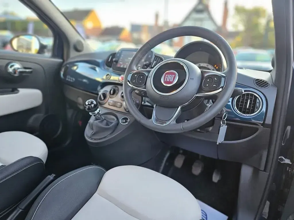 Used Fiat 500 Dolcevita 70 HP (51 kW) 2022 Blue Hatchback
