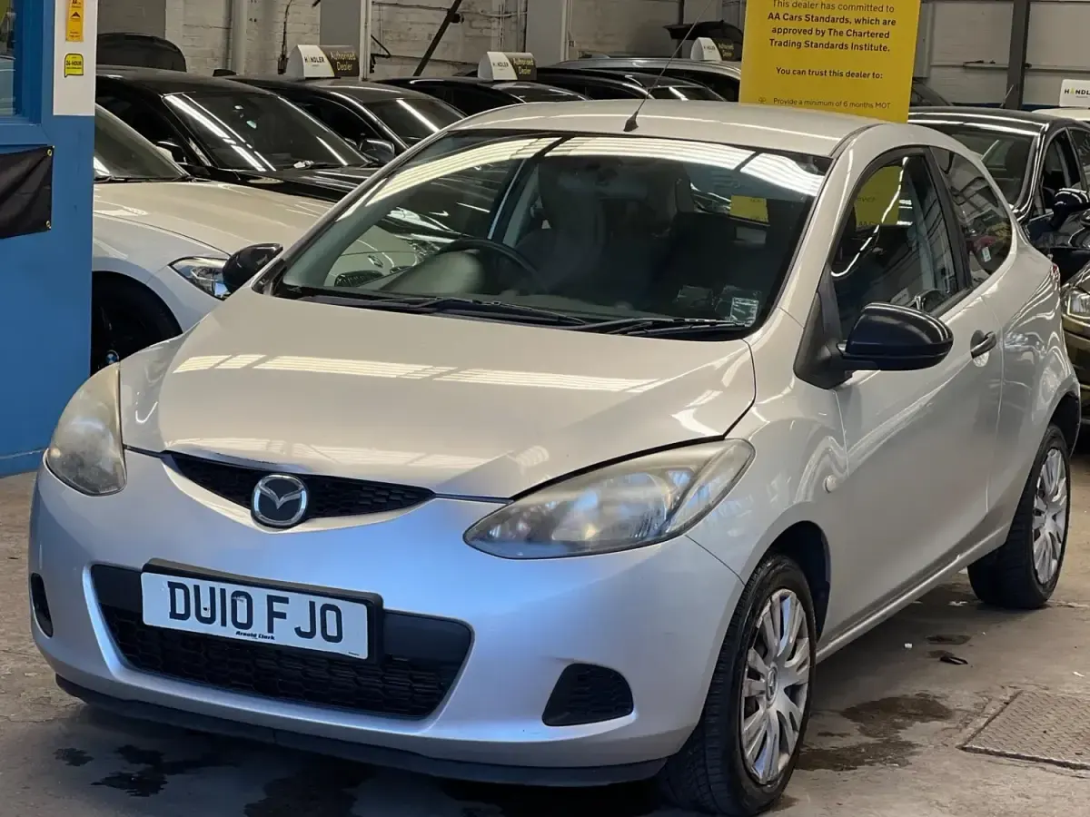 Used Mazda 2 2010 Silver Hatchback