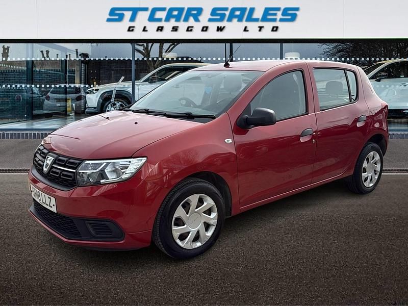 Used Dacia Sandero Ambiance 75 HP (55 kW) 2018 Red Hatchback