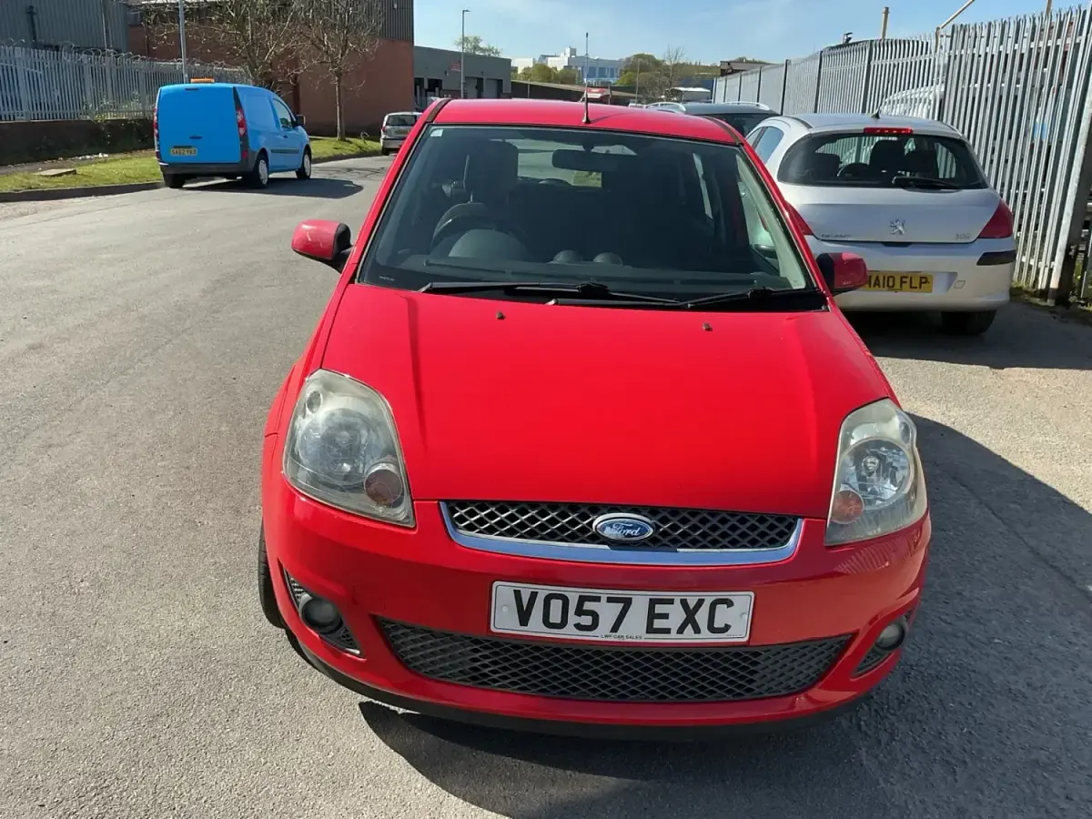 Used Ford Fiesta Zetec 2007 Red Hatchback