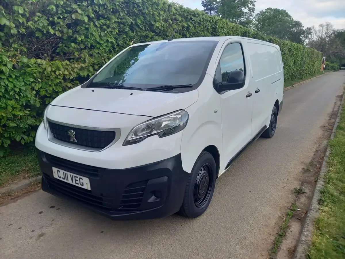 Second-hand Peugeot Expert 2018 Alb Van