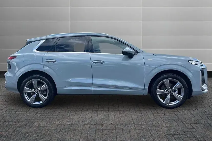 Used Audi Q3 S-Line 150 HP (110 kW) 2026 Grey SUV
