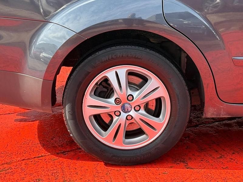 Used Ford Galaxy Zetec 140 HP (102 kW) 2008 Grey MPV