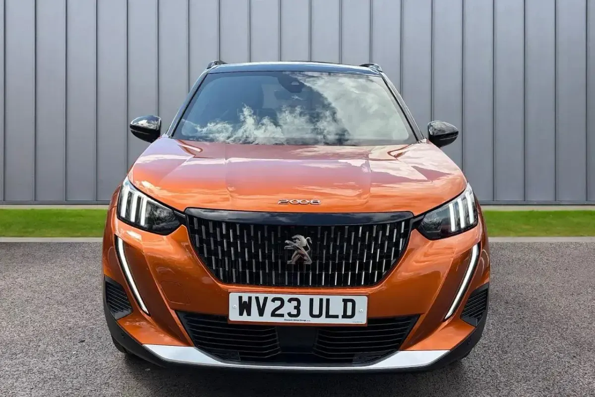 Used Peugeot 2008 GT 129 HP (94 kW) 2023 Orange SUV