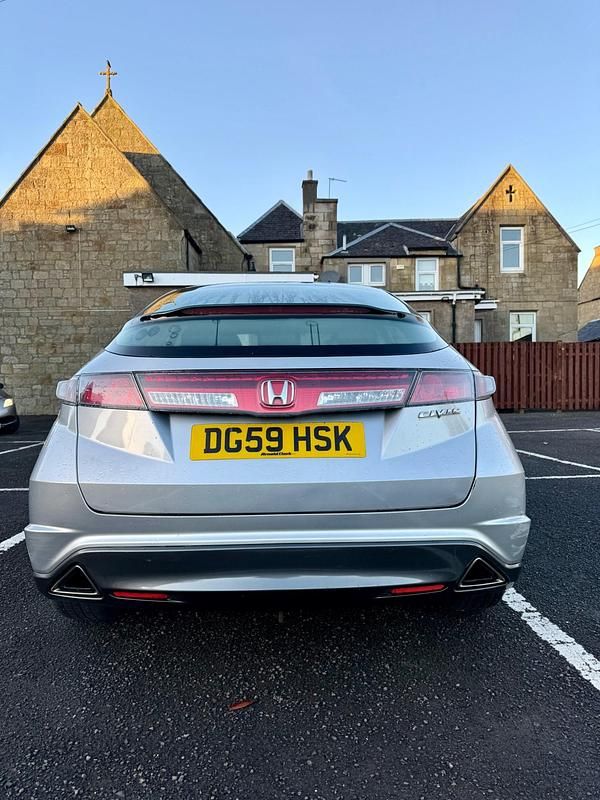 Used Honda Civic SE 2009 Silver Hatchback