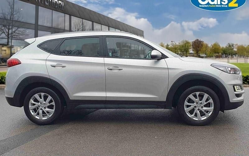 Used Hyundai Tucson SE 132 HP (97 kW) 2019 Silver SUV