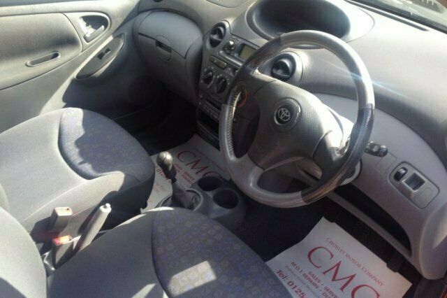 Used Toyota Yaris 2002 Hatchback