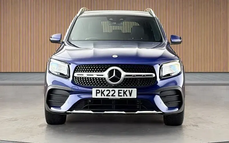 Used Mercedes GLB200 AMG line 163 HP (119 kW) 2022 Blue SUV