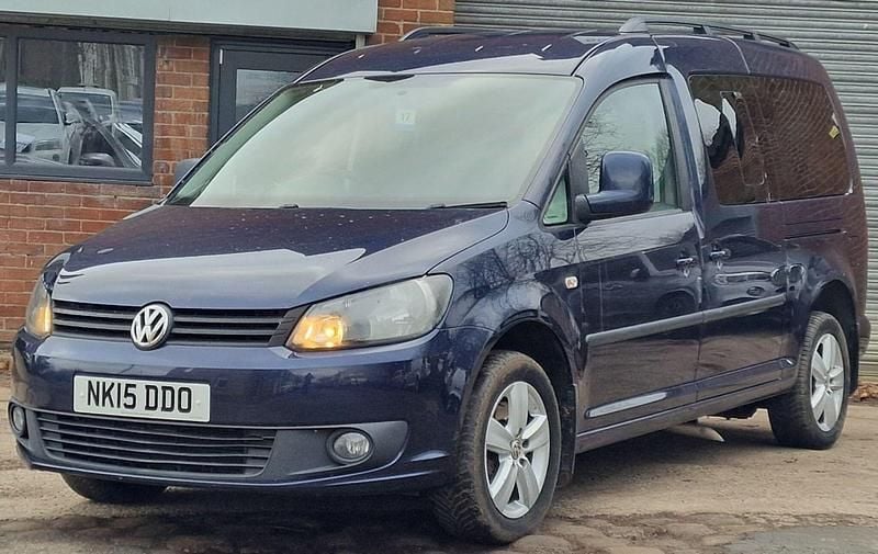 Used VW Caddy Maxi Life Life 102 HP (75 kW) 2015 Blue MPV