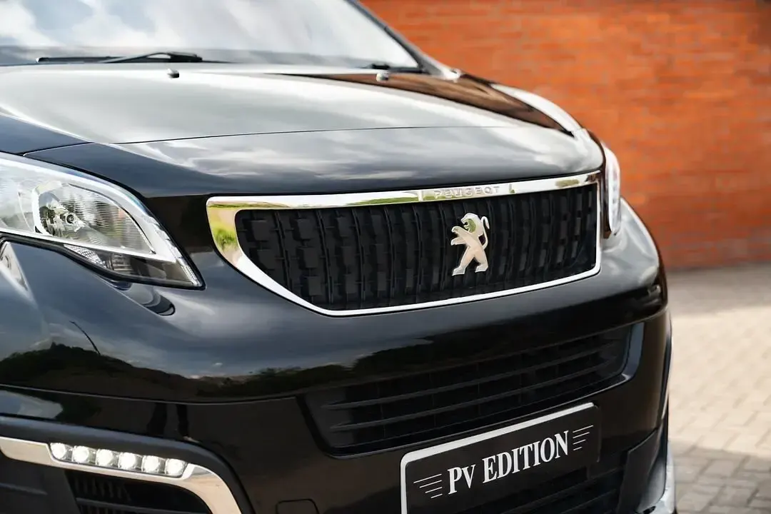 Used Peugeot Expert Premium 2022 Black Van
