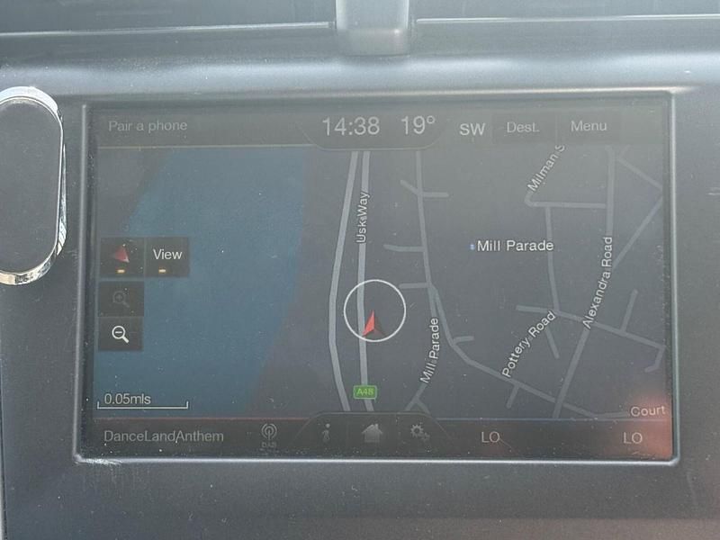 Used Ford Mondeo Titanium 180 HP (132 kW) 2015 Red Hatchback