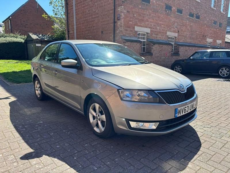 Used Skoda Rapid SE 2014 Beige Hatchback