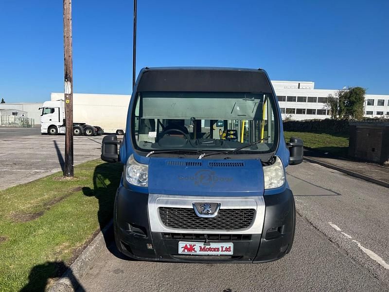 Usado Peugeot Boxer 160 CV (117 kW) 2011 Azul Van