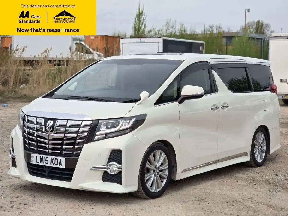 Usado Toyota Alphard 2015 Branco Monovolume