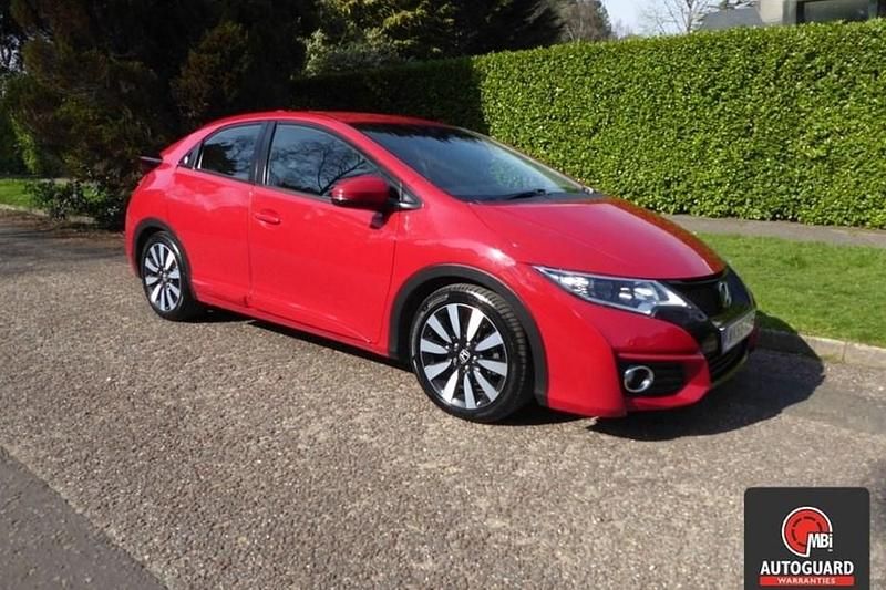 Used Honda Civic SE Plus 142 HP (104 kW) 2016 Red Hatchback