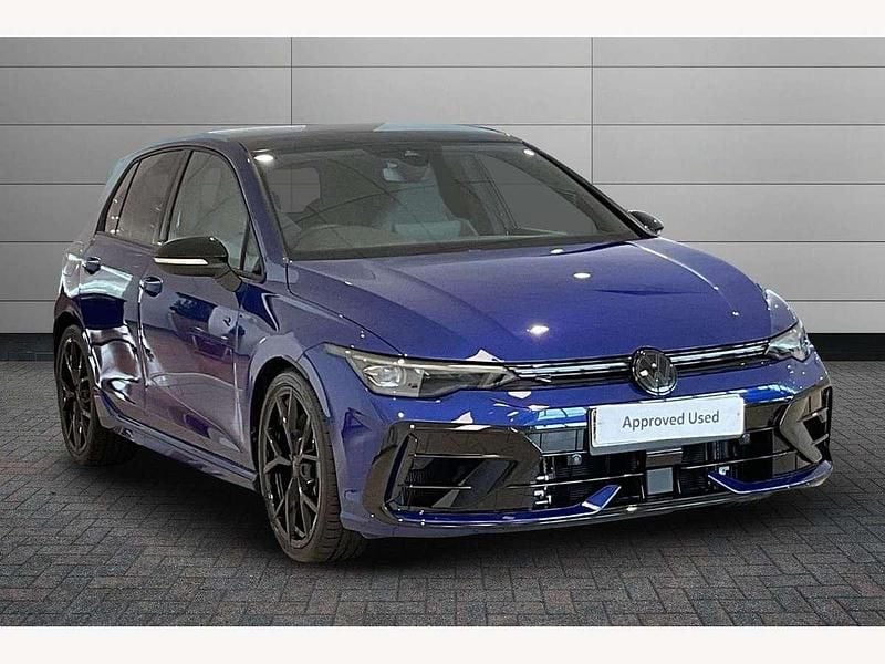 Lapiz blue New 2025 VW Golf VIII Black Edition Hatchback | £42,990 (Fair price) - Image 1/4