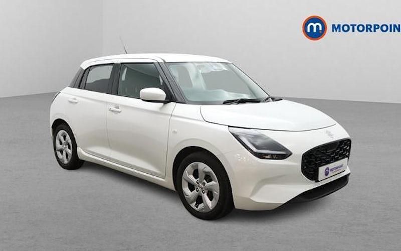 Used Suzuki Swift 82 HP (60 kW) 2025 White Hatchback